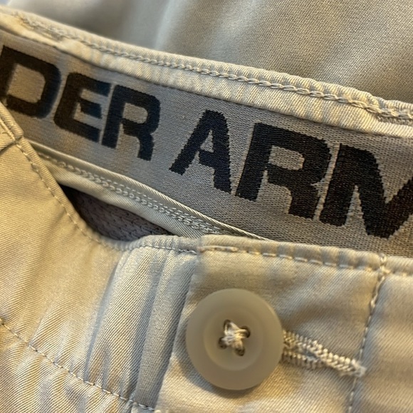 Under armour youth dress or golf shorts in light grey size youth 8 - Picture 6 of 7
